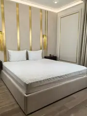 Наматрасник на резинке 140*200 см толстый