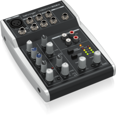 Микшерный пульт Behringer Xenyx 502S