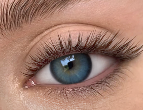 Светло-голубые линзы с окантовкой на 12 месяцев Marquise sura blue / Линзы в стиле Acuvue define/ Голубые линзы для светлых и зеленых глаз
