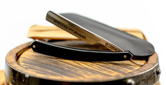 Фото Опасная бритва Razor 4/8 275 Special Premiere Barbe Black Plastic