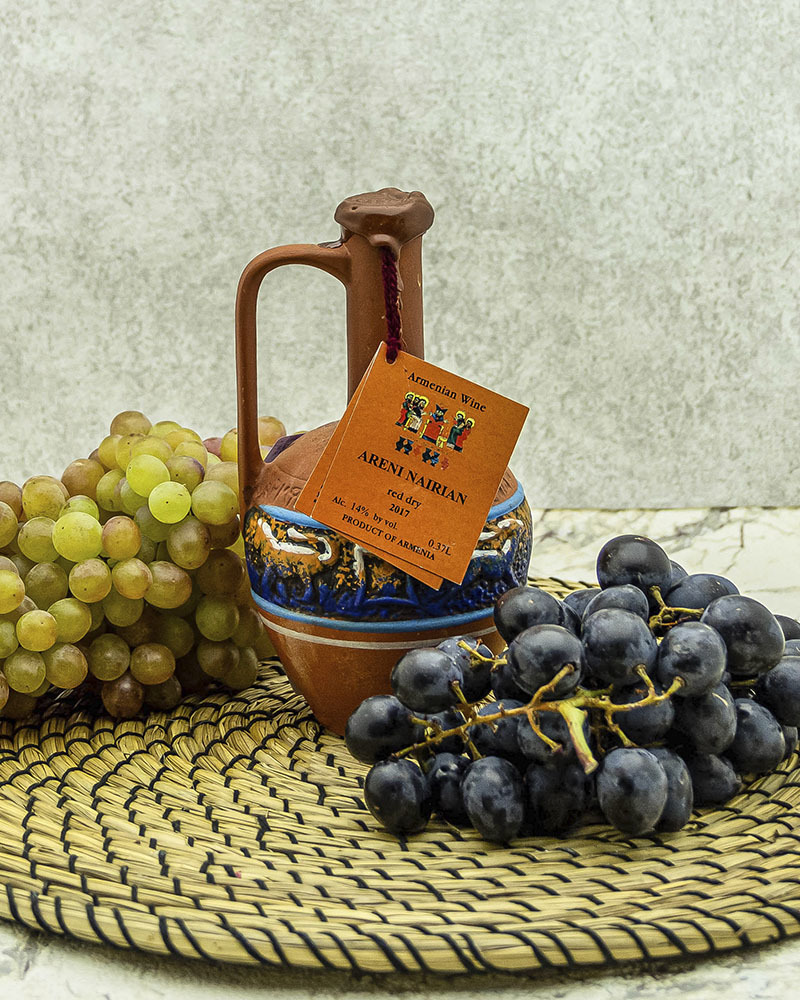 Вино Maran Winery Арени Наирян Красное Сухое в Кувшине 2017 г.у. 14% 0,37 л
