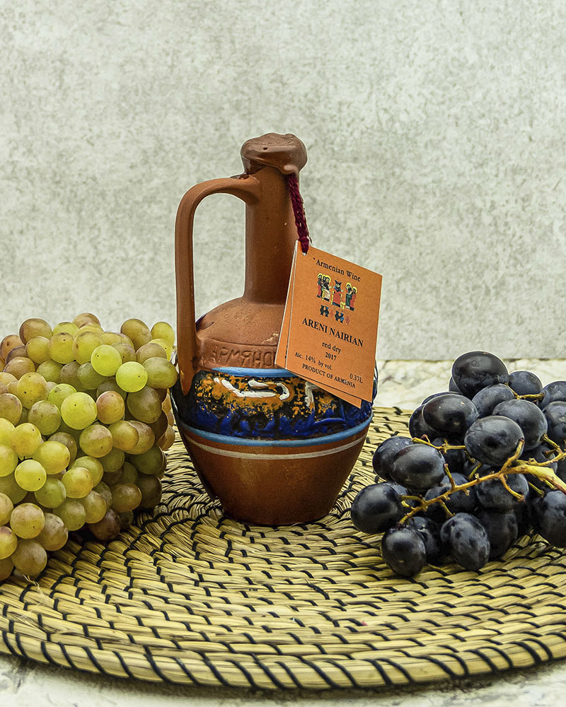 Вино Maran Winery Арени Наирян Красное Сухое в Кувшине 2017 г.у. 14% 0,37 л