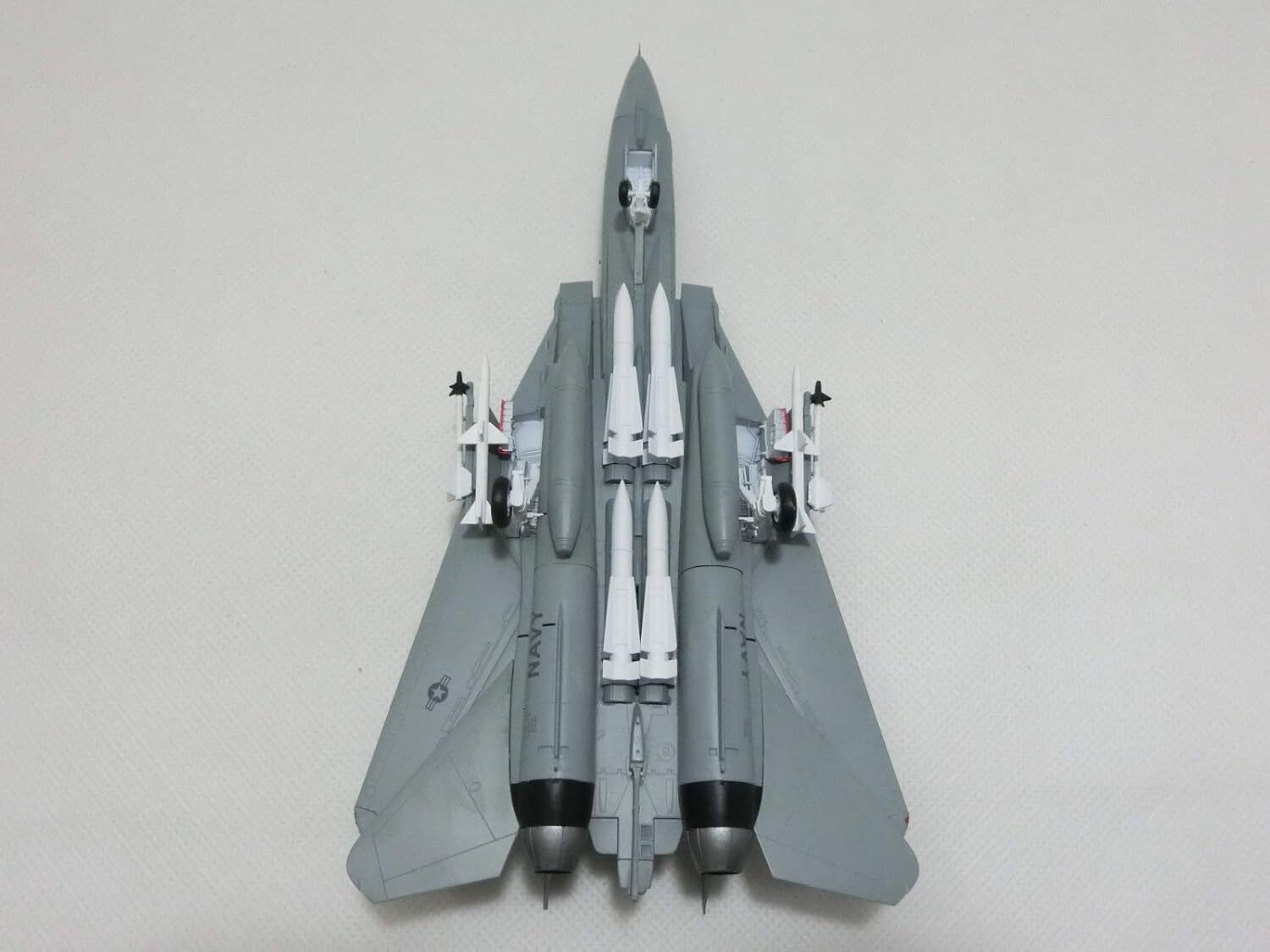 Модель Истребитель ВМС США F-14B Tomcat масштаб 1:72