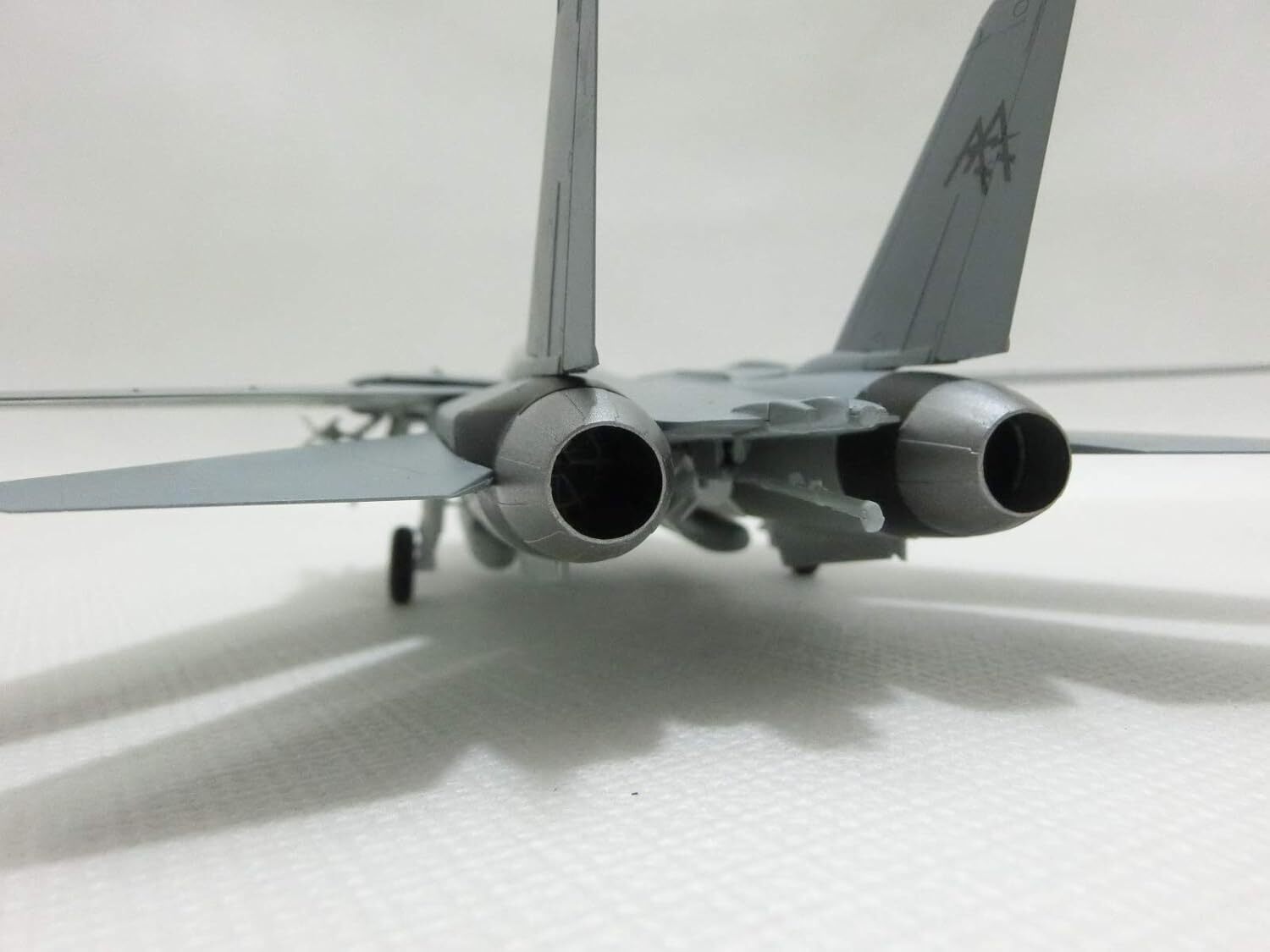 Модель Истребитель ВМС США F-14B Tomcat масштаб 1:72