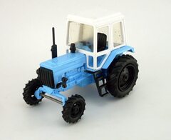 Tractor MTZ-82 Belarus (plastic) Agat Mossar Tantal 1:43