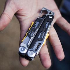 Мультитул Leatherman Signal, 19 функций, нейлоновый чехол (832265) | Multitool-Leatherman.Ru