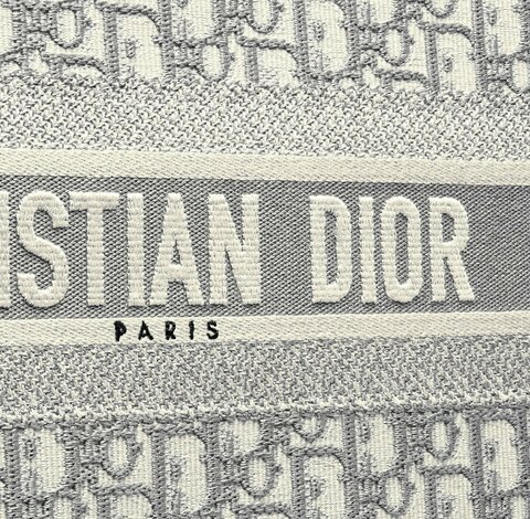 Сумка Dior Book Tote, светло-серый