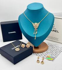 Колье CHANEL с подвеской роза коллекция Bouton de CAMELIA white VGOLD