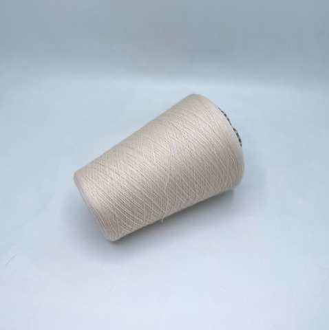 Cariaggi (пр.Италия),art-Antilope, 2/60 3000 м / 100 гр. 100% меринос, цвет-Экрю(637) ,арт-28910