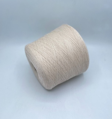 S.B.Filati, Spuma30 3/30 1000м. 60% Беби альпака, 40% Кашемир, Миндаль(140), 37296