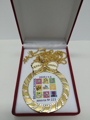 Медаль со стразами 