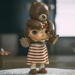 Случайная фигурка POP MART Hirono Little Mischief