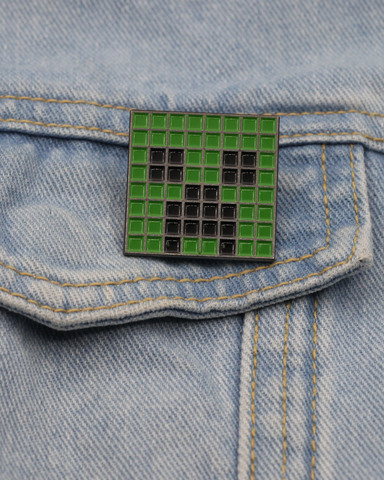 Металлический значок 