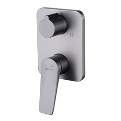 Lemark Bronx LM3728GM Смеситель для ванны и душа встраиваемый с 3-функц. дивертором, графит фото