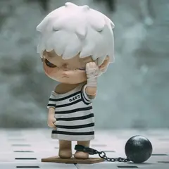 Случайная фигурка POP MART Hirono Little Mischief