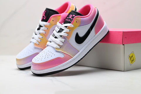 Air Jordan 1 Low 'Lola Bunny' 