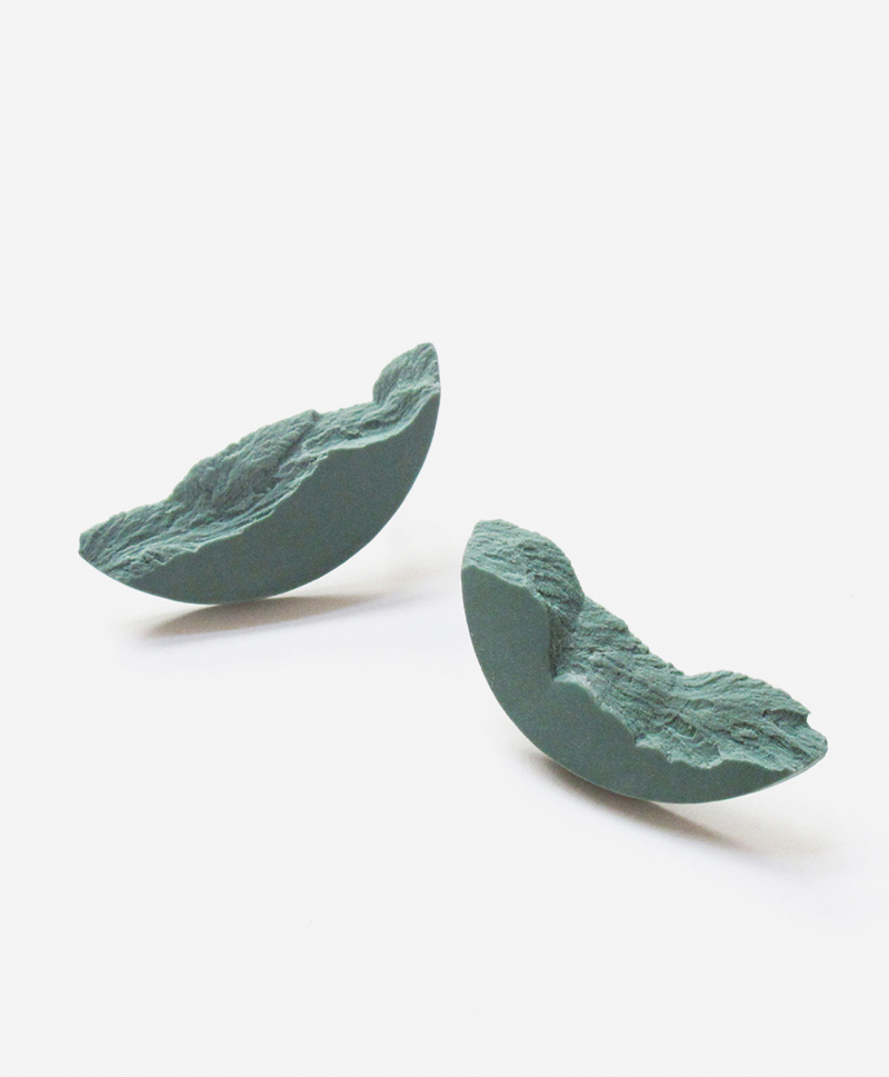 Серьги Curve Green Medium