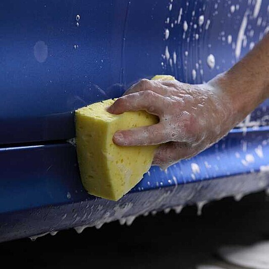 Liqui Moly Auto Wasch & Wachs Авто шампунь с воском для основательной мойки автомобиля