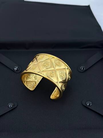 Браслет-манжета CHANEL матовая позолота