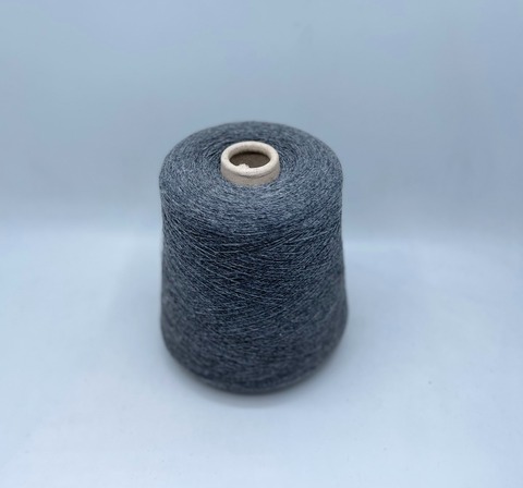 Бобинная пряжа (пр.Италия),1500м/100гр, 80% шерсть 20%полиамид , цвет-Графит, арт.31484