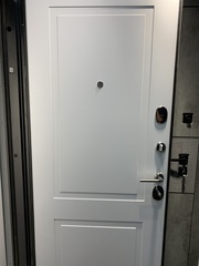 Входная металлическая дверь ORLEAN (ОРЛЕАН) / 11 Белый софт (белый матовый, без текстуры)
