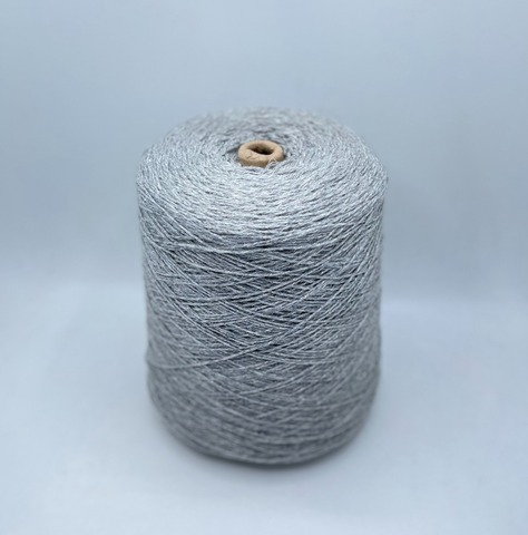 Filatix (пр.Италия).art-Caramello 300м/100гр, 80% меринос, 15% полиамид, 5%Люрекс, цвет-Светло-серый меланж +серебро(1), арт.30686