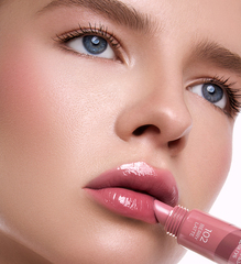 LuxVisage Блеск-бальзам для губ WONDER GLAZE volume & care 102 Berry Latte
