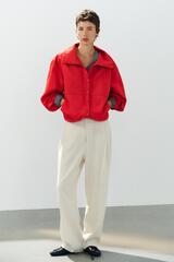 ZARA СТРУЯЩИЕСЯ БРЮКИ С ЗАЩИПАМИ, ЦВЕТ СЛОНОВОЙ КОСТИ