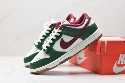 Nike Dunk Low 'Gorge Green Team Red' 
