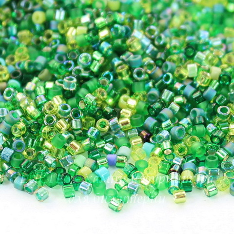 Бисер Miyuki Delica 11/0 микс 02 "Ever Green"