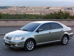 Чехлы на Toyota Avensis седан 2003–2009 г.в.