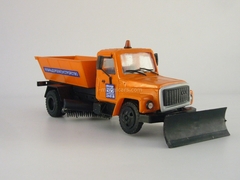 GAZ-3307 gritter Kompanion 1:43