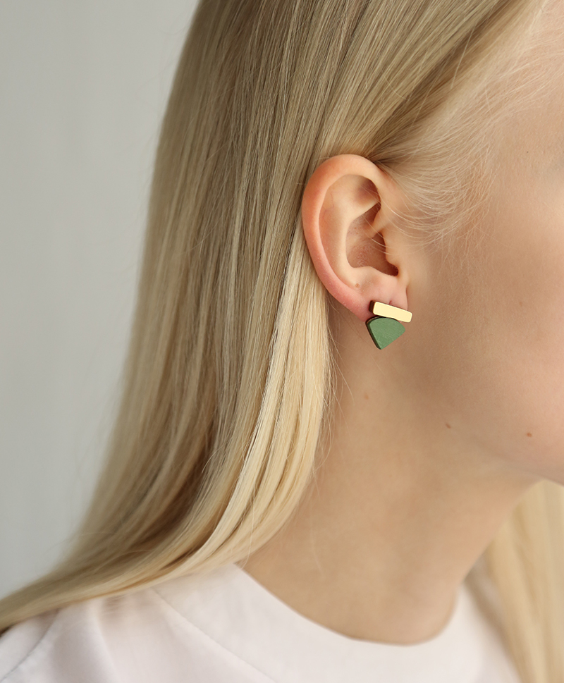Серьги Fade Studs Fern