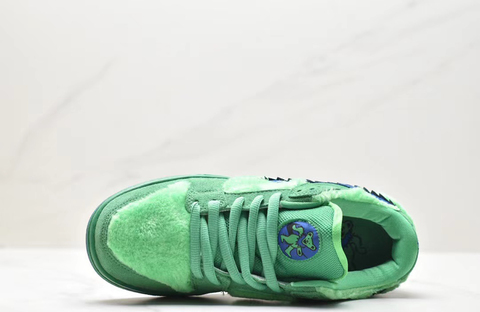 Grateful Dead x Nike SB Dunk Low 'Green Bear' 