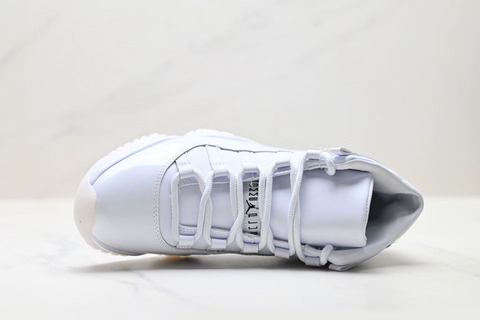 COMME des GARÇONS HOMME PLUS x Air Jordan 11 'White' 
