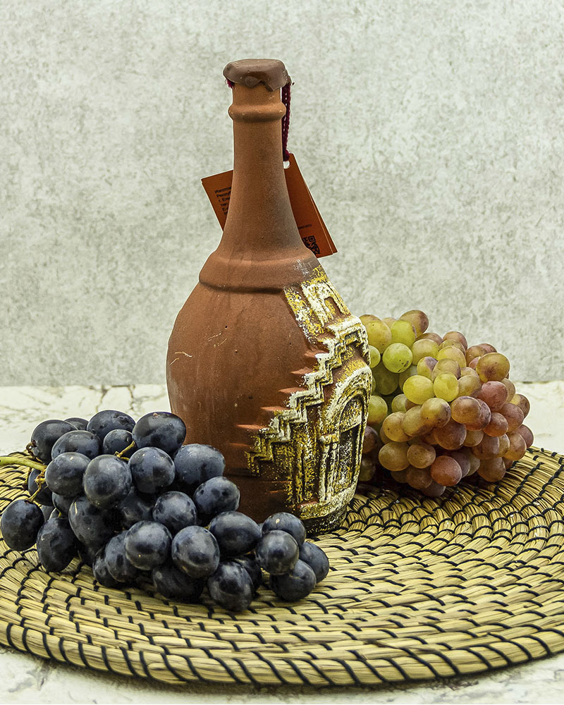 Вино Maran Winery Нораванк Красное Сухое в Кувшине 2017 г.у. 14% 0,5 л, Армения