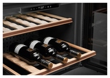 Винный шкаф SMEG CVI621NR3 черное стекло с медной фурнитурой