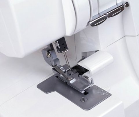 Оверлок Aurora 700D