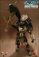 Фигурка Древний Хищник из фильма Чужой против Хищника Hot Toys 1/6