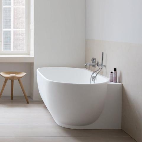 Duravit Luv 700433000000000 Ванна из минерального литья 1800x950мм, пристенный вариант панели, с ножками, цвет белый (без слива-перелива)