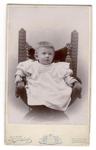 Дори Бёгнер (Dori Biogner). Фотоателье G. Heitel в Оломоуц (Австро-Венгрия). XIX в.