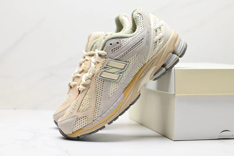 Кроссовки AURALEE x New Balance  1906 R 'Bone White' 
