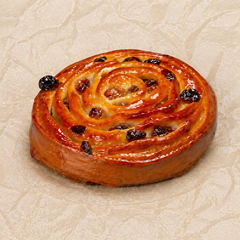 Булочка с изюмом