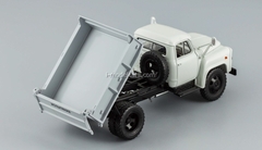 GAZ-52-02 SAZ-3504 Tipper 1974 white-gray DIP 1:43