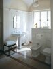 Duravit 4387000301 Раковина с перел., и 3 отв. под смес., 70х50х Н: 20.5см, цвет: Белый с покрытием WonderGliss