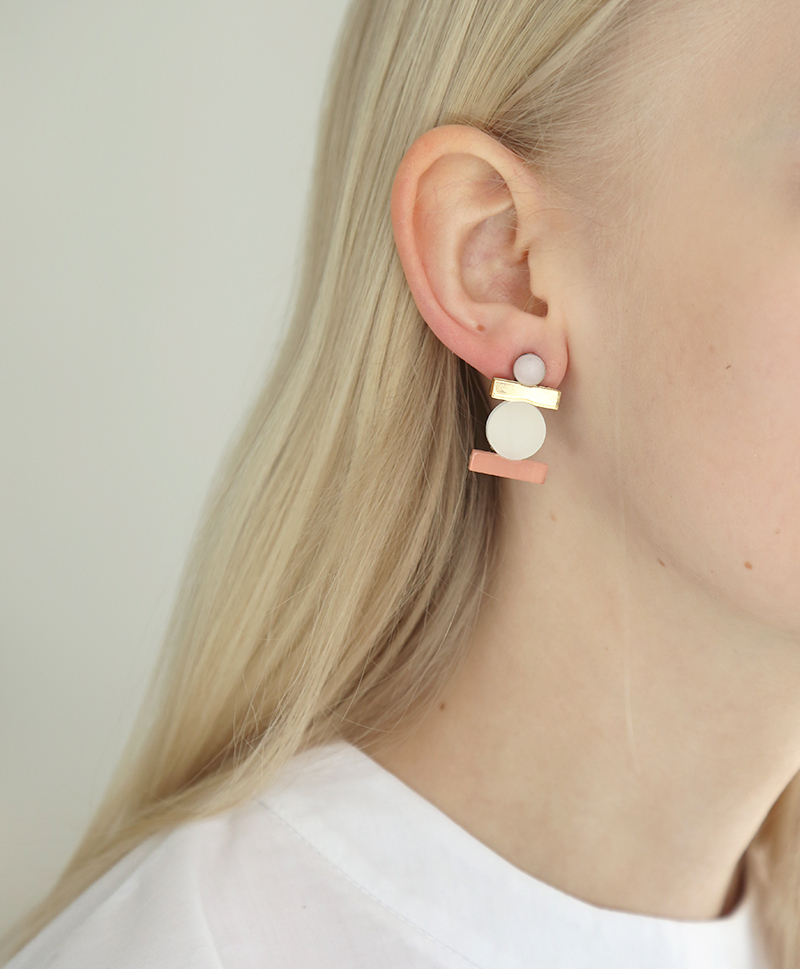 Серьги Stack Studs Apricot