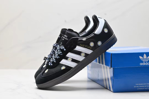 Atmos x FACE x adidas Samba OG 'Embroidered Daisies' 
