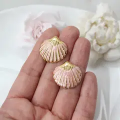 Серьги пусеты Ракушки с эмалью, розовый, 23 мм, сталь, позолота, СГ032