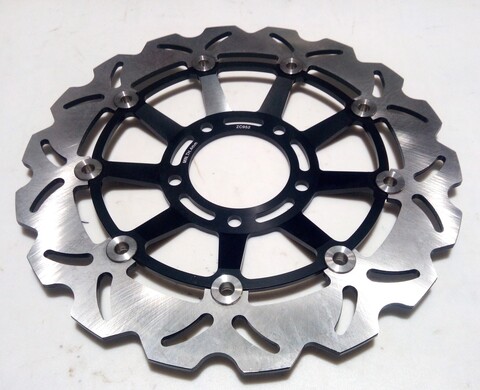 Диск тормозной передний лепестковый на TRIUMPH SPEED TRIPLE 2005-2007 / SPEED TRIPLE R / ABS 2012-2013