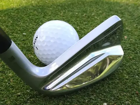 Клюшка для гольфа Утилити SRIXON Z U85